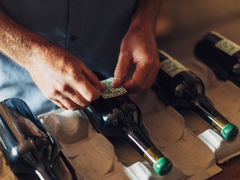 Labelling wine